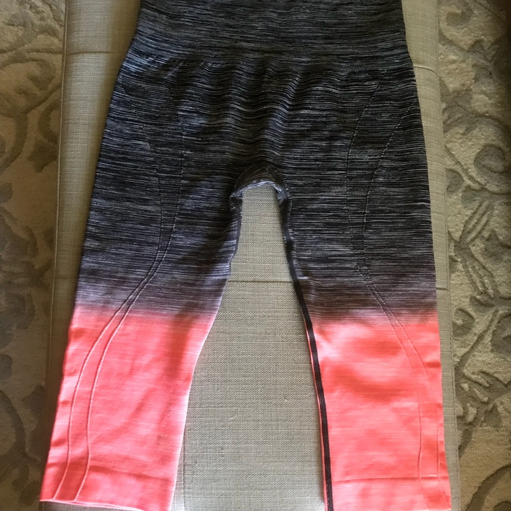 Modern vintage boutique leggings